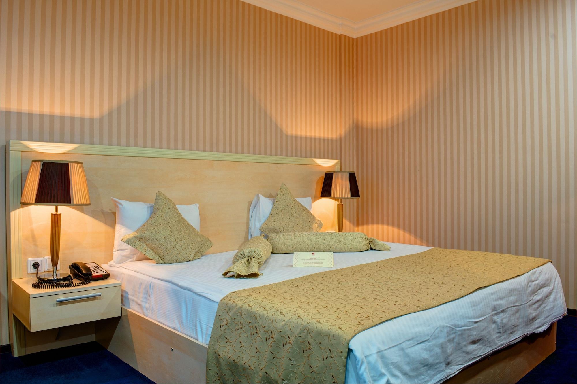 King Hotel Astana Εξωτερικό φωτογραφία