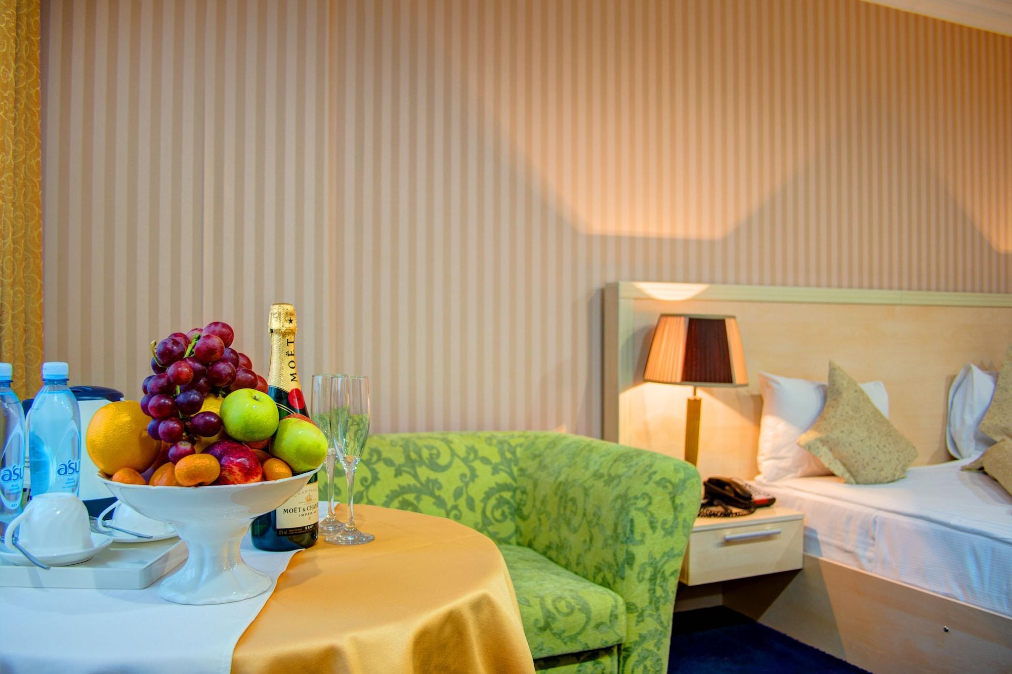 King Hotel Astana Εξωτερικό φωτογραφία