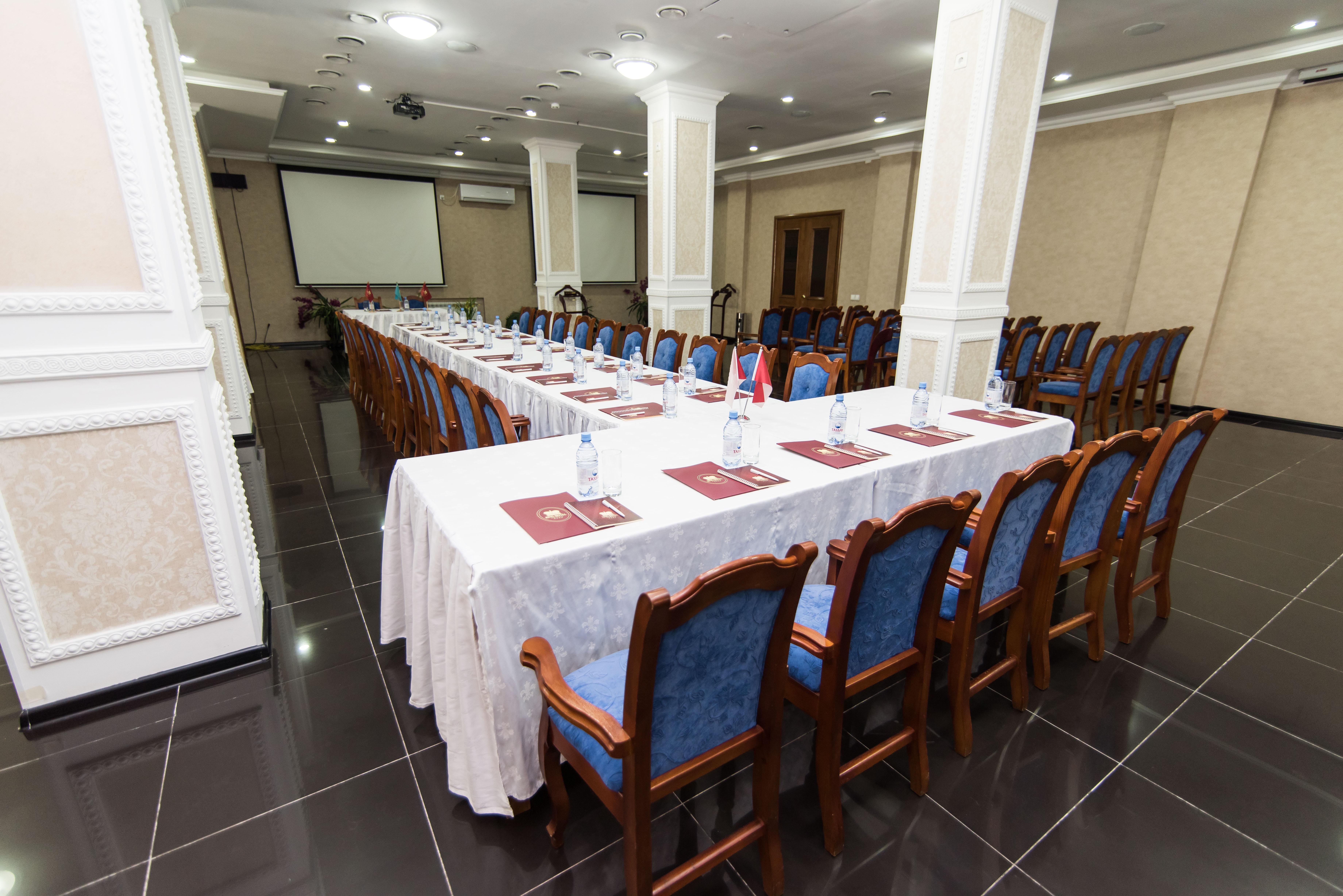 King Hotel Astana Εξωτερικό φωτογραφία