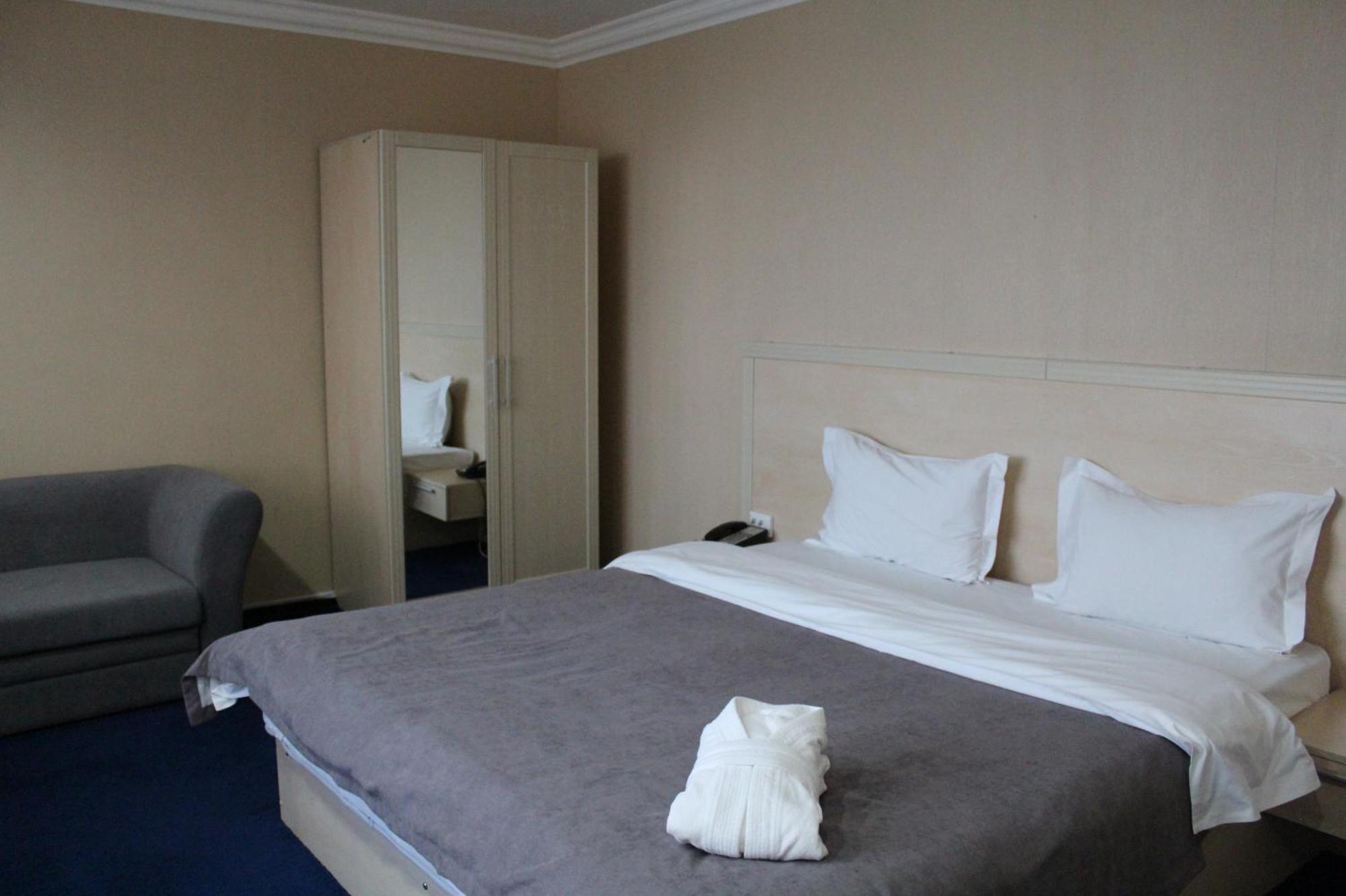 King Hotel Astana Εξωτερικό φωτογραφία