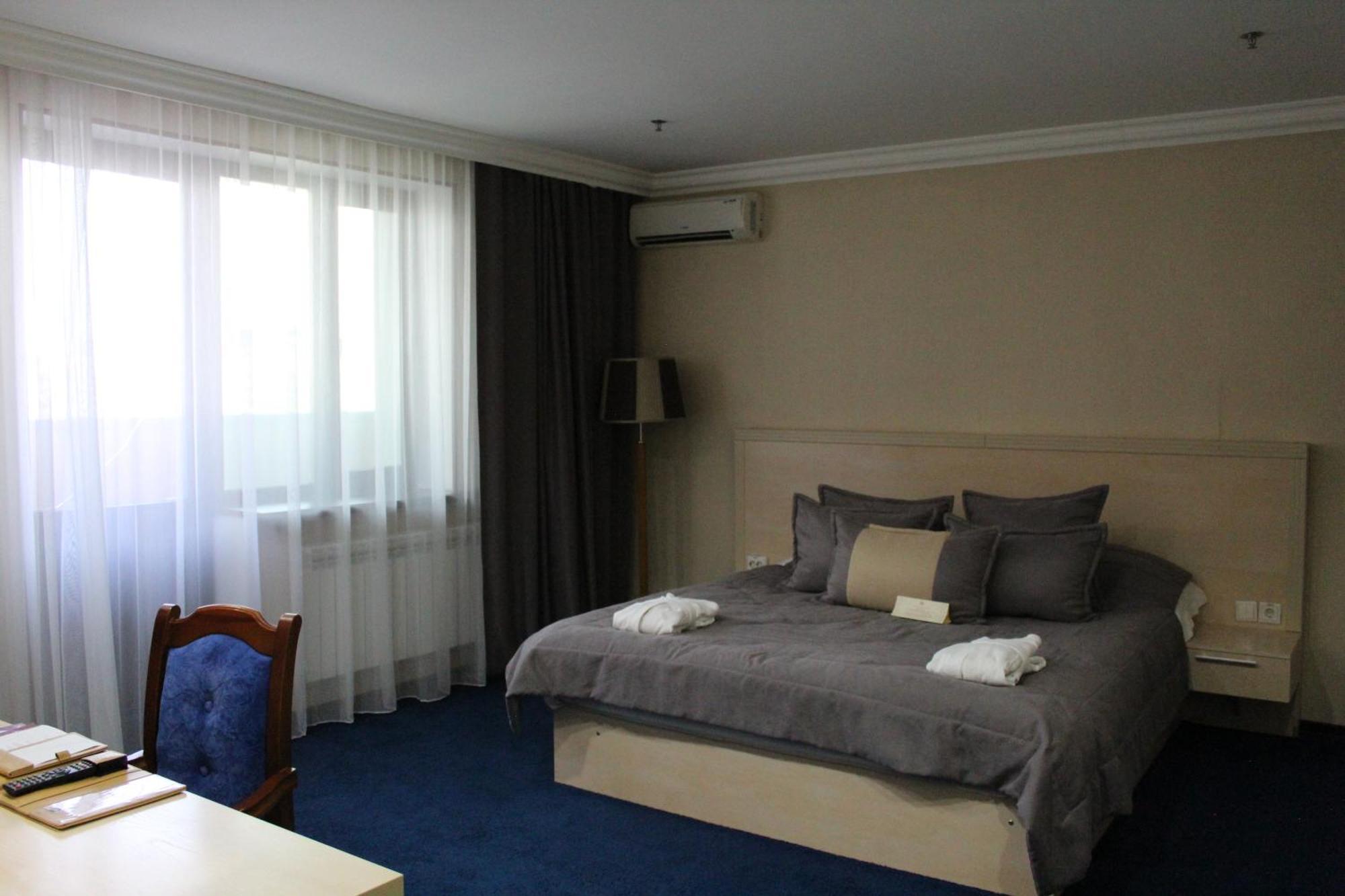 King Hotel Astana Εξωτερικό φωτογραφία