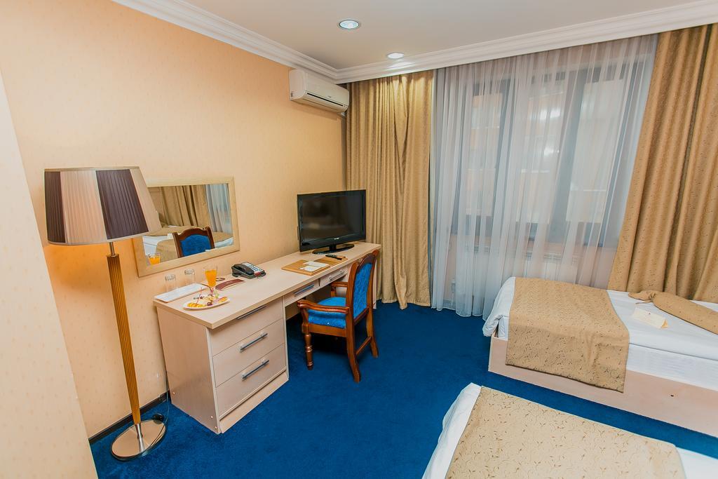 King Hotel Astana Εξωτερικό φωτογραφία