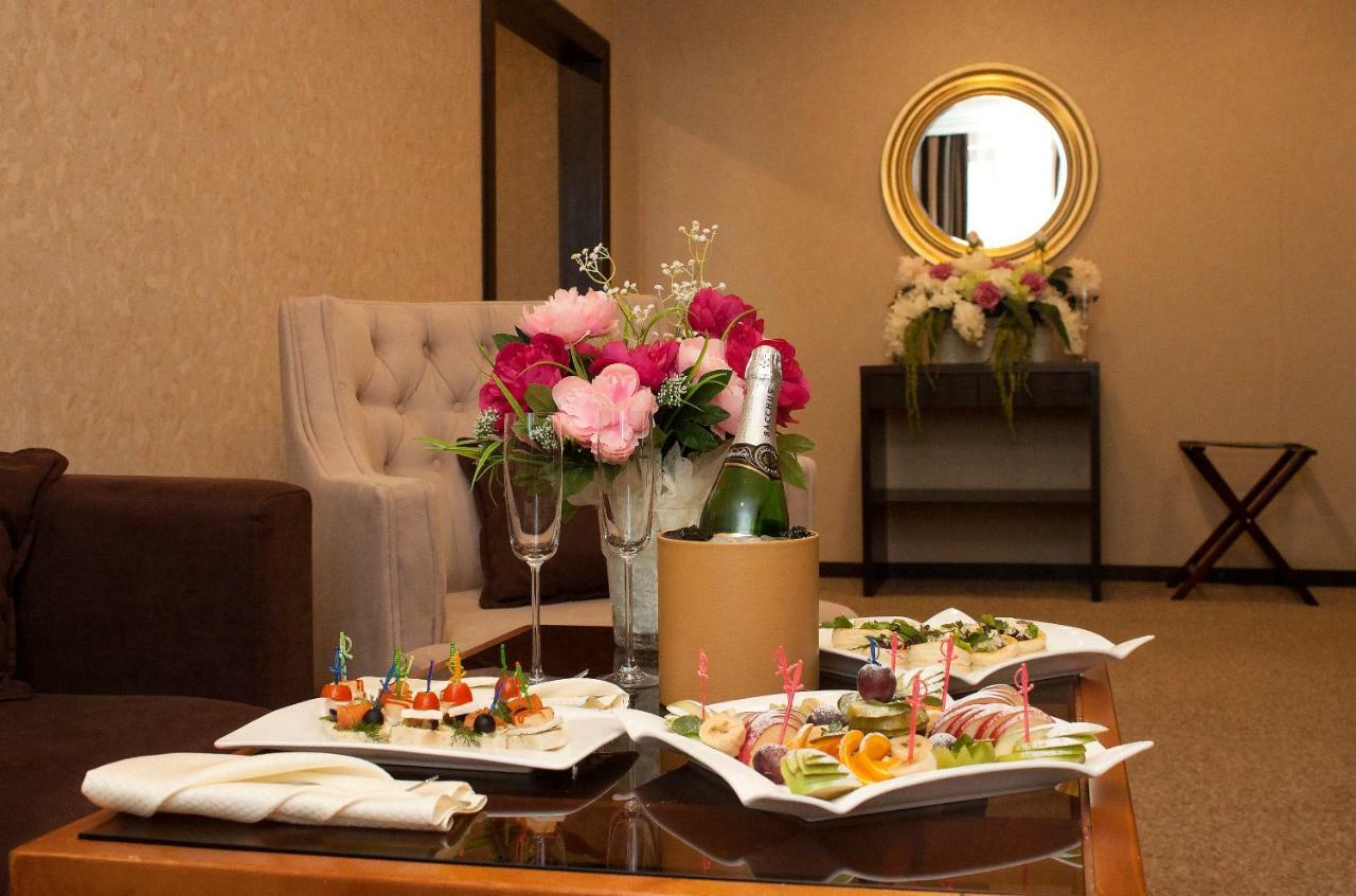King Hotel Astana Εξωτερικό φωτογραφία
